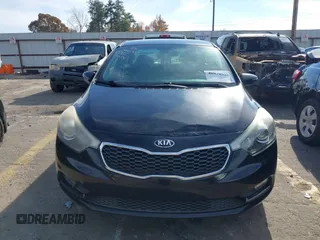 2016 Kia Forte EX z VIN KNAFX4A86G5528170, wystawiony jako IAAI lot #40976618 z przebiegiem 131 963 mil mil oraz . Historia ofert i sprzedaży dostępna na DreamBid. Obrazek 12.