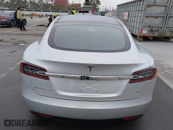 2016 Tesla Model S 70 with VIN 5YJSA1E17GF156514, listed as a IAAI auction lot 41869006 with 17,704 mi miles and . Bid and sale history available at DreamBid. Image 16.