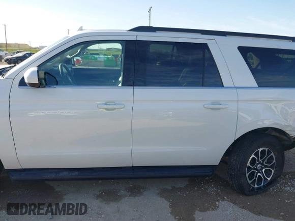 2024 Ford Expedition Max XLT z VIN 1FMJK1H8XREA38197, wystawiony jako IAAI lot #41786020 z przebiegiem 35 387 mil mil oraz . Historia ofert i sprzedaży dostępna na DreamBid. Obrazek 14.