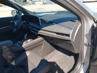 2025 Cadillac XT4 AWD Premium Luxury with VIN 1GYFZDR48SF138618, listed as a IAAI auction lot 41889219 with 7,823 mi miles and . Bid and sale history available at DreamBid. Image 5.