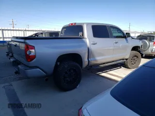 2015 Toyota Tundra 4WD Truck Platinum with VIN 5TFAW5F17FX423125, listed as a Copart auction lot 68111834 with 193,493 mi miles and Salvage Title. Bid and sale history available at carsss.com. Image 3.