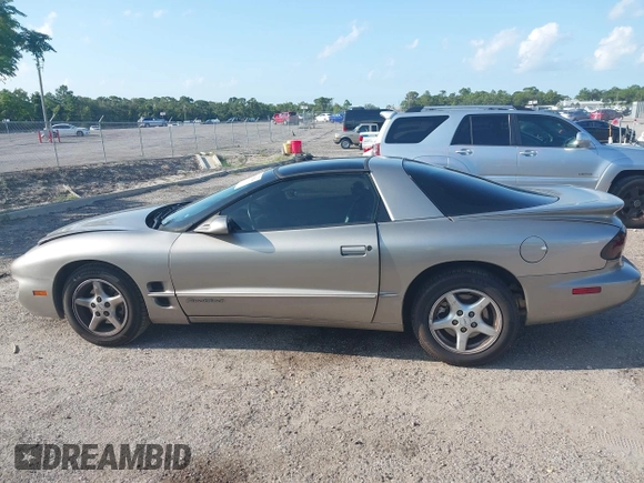 2001 Pontiac Firebird Firebird с VIN 2G2FS22K512124770, выставлен на аукционе IAAI как лот 42590414 с пробегом 57 212 миль миль и . История ставок и продаж доступна на DreamBid. Изображение 14.