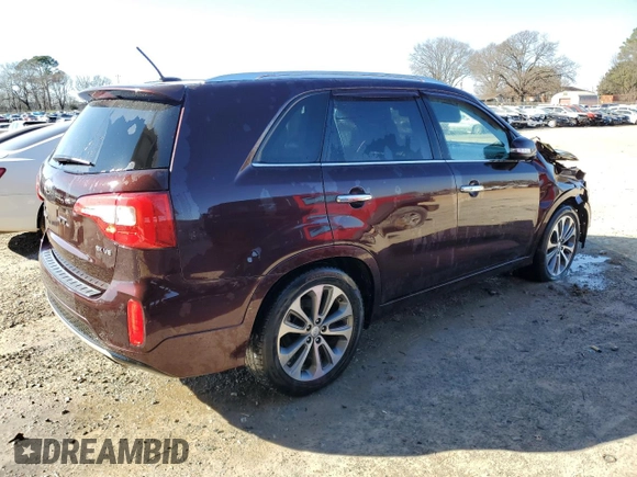 2015 Kia Sorento SX with VIN 5XYKW4A73FG574329, listed as a Copart auction lot 45557995 with 176,384 mi miles and Salvage Title. Bid and sale history available at carsss.com. Image 3.