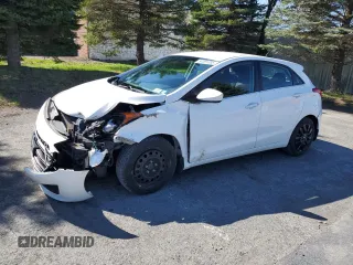 2016 Hyundai Elantra GT with VIN KMHD35LH1GU321647, listed as a Copart auction lot 54391395 with 140,819 mi miles and Salvage Title. Bid and sale history available at carsss.com. Image 1.