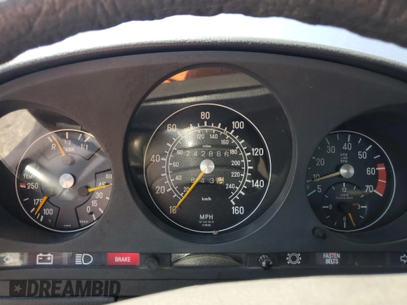 1977 Mercedes-Benz SL with VIN 10704412036886, listed as a Copart auction lot 58012725 with 242,866 mi miles and Salvage title. Bid and sale history available at DreamBid. Image 9.