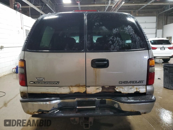 2002 Chevrolet Suburban LT with VIN 1GNFK16Z12J125447, listed as a Copart auction lot 52516305 with 306,705 mi miles and Clean Title. Bid and sale history available at carsss.com. Image 6.