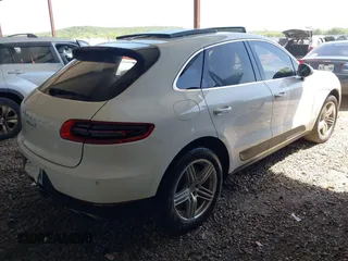 2015 Porsche Macan S with VIN WP1AB2A50FLB64939, listed as a IAAI auction lot 42260919 with 11 mi miles and . Bid and sale history available at DreamBid. Image 4.