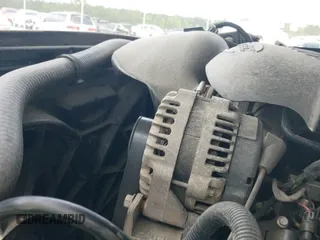 2007 Chevrolet Silverado 1500 LT1 z VIN 2GCEK13Z371124391, wystawiony jako IAAI lot #42362071 z przebiegiem 228 412 mil mil oraz . Historia ofert i sprzedaży dostępna na DreamBid. Obrazek 20.