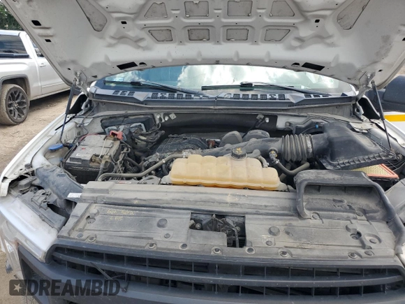 2020 Ford F-150 XL z VIN 1FTMF1EB6LKD12333, wystawiony jako Copart lot #56359485 z przebiegiem 124 979 mil mil oraz Szkoda całkowita • Salvage title. Historia ofert i sprzedaży dostępna na DreamBid. Obrazek 11.