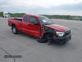 2015 Toyota Tacoma z VIN 5TFTX4CN9FX062732, wystawiony jako IAAI lot #42095055 z przebiegiem 35 862 mil mil oraz . Historia ofert i sprzedaży dostępna na DreamBid. Obrazek 1.
