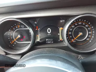 2018 Jeep Wrangler Unlimited Sahara с VIN 1C4HJXEG4JW304820, выставлен на аукционе IAAI как лот 42206997 с пробегом 113 047 миль миль и . История ставок и продаж доступна на DreamBid. Изображение 7.