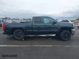 2018 Chevrolet Silverado 1500 LT with VIN 1GCVKREH7JZ268186, listed as a IAAI auction lot 41484090 with 153,392 mi miles. Bid and sale history available at carsss.com. Image 13.