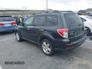 2010 Subaru Forester 2.5X Premium with VIN JF2SH6CC4AH801271, listed as a IAAI auction lot 41866032 with 206,820 mi miles. Bid and sale history available at carsss.com. Image 3.