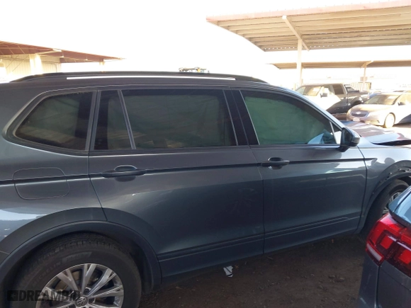 2018 Volkswagen Tiguan S with VIN 3VV1B7AX6JM024225, listed as a IAAI auction lot 41751253 with 53,317 mi miles. Bid and sale history available at carsss.com. Image 14.
