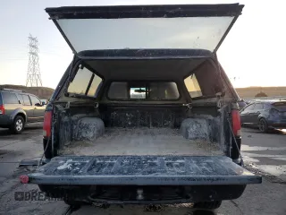 2001 Chevrolet S-10 LS with VIN 1GCCT19W718161384, listed as a Copart auction lot 84834104 with 288,874 mi miles and Salvage Title. Bid and sale history available at carsss.com. Image 6.