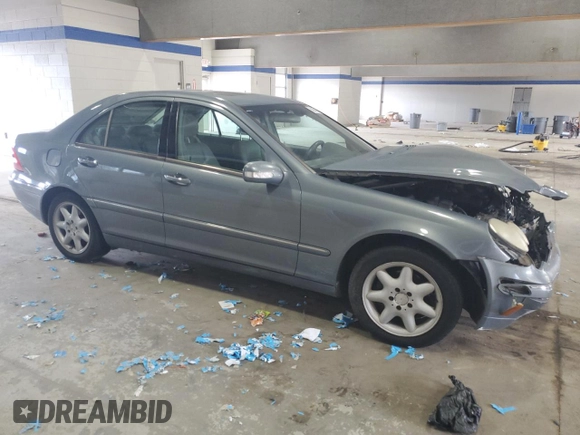 2004 Mercedes-Benz C 240 с VIN WDBRF61J54F547525, выставлен на аукционе Copart как лот 56064115 с пробегом Не указан миль и Списание • Salvage title. История ставок и продаж доступна на DreamBid. Изображение 4.