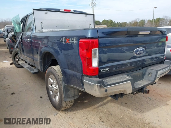 2017 Ford F-250 Lariat z VIN 1FT7W2B68HEF41645, wystawiony jako IAAI lot #41472023 z przebiegiem 137 920 mil mil oraz . Historia ofert i sprzedaży dostępna na DreamBid. Obrazek 3.