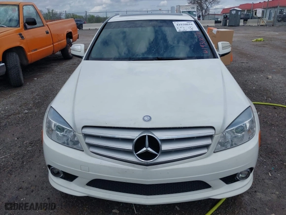 2008 Mercedes-Benz C-Class 3.0L Sport with VIN WDDGF54X98F032459, listed as a IAAI auction lot 41930016 with 183,696 mi miles. Bid and sale history available at carsss.com. Image 6.