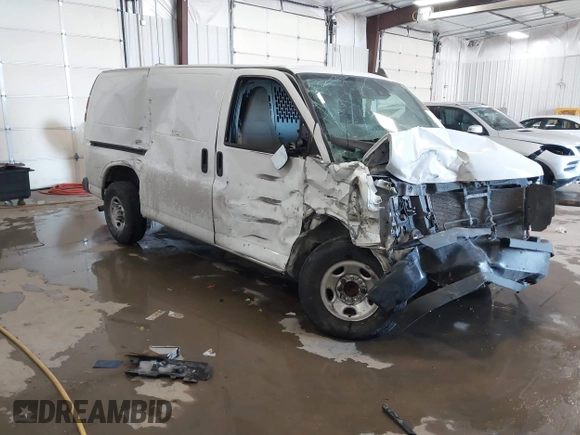 2020 Chevrolet Express Cargo Van with VIN 1GCWGAFGXL1252823, listed as a IAAI auction lot 41536004 with 1 mi miles. Bid and sale history available at carsss.com. Image 1.
