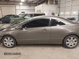 2008 Honda Civic Cpe LX with VIN 2HGFG12618H516020, listed as a IAAI auction lot 41374511 with 191,517 mi miles. Bid and sale history available at carsss.com. Image 14.
