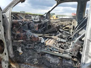 2011 Ford F-250 XL z VIN 1FT7W2BT7BEB36258, wystawiony jako Copart lot #52615025 z przebiegiem Nie podano mil oraz Nie do naprawy • Non repairable. Historia ofert i sprzedaży dostępna na DreamBid. Obrazek 7.