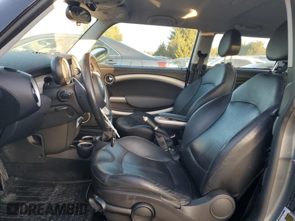 2007 MINI Hardtop S with VIN WMWMF73567TT83724, listed as a Copart auction lot 55041895 with Not provided miles and Non repairable. Bid and sale history available at DreamBid. Image 7.