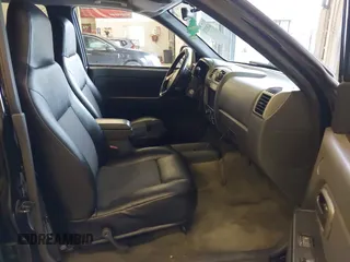 2004 Chevrolet Colorado 1SB LS Z85 with VIN 1GCDT136748180843, listed as a IAAI auction lot 41852070 with 113,110 mi miles. Bid and sale history available at carsss.com. Image 5.