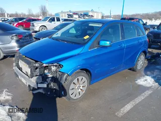 2014 Mercedes-Benz B Electric Drive with VIN WDDVP9AB5EJ002730, listed as a IAAI auction lot 41308975 with 31,365 mi miles and . Bid and sale history available at DreamBid. Image 4.