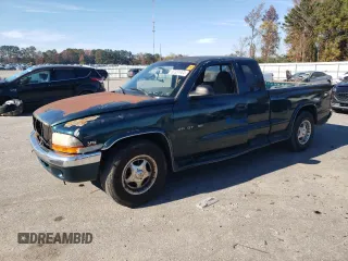 1997 Dodge Dakota with VIN 1B7GL23X1VS208118, listed as a Copart auction lot 82331964 with 330,880 mi miles and Salvage Title. Bid and sale history available at carsss.com. Image 1.