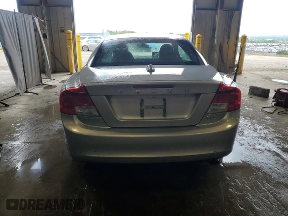 2011 Volvo C70 z VIN YV1672MC9BJ117685, wystawiony jako Copart lot #55387275 z przebiegiem 162 314 mil mil oraz Szkoda całkowita • Salvage title. Historia ofert i sprzedaży dostępna na DreamBid. Obrazek 6.