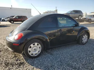 2007 Volkswagen New Beetle Coupe with VIN 3VWEG31C67M521028, listed as a Copart auction lot 42738005 with 89,785 mi miles and Clean Title. Bid and sale history available at carsss.com. Image 3.