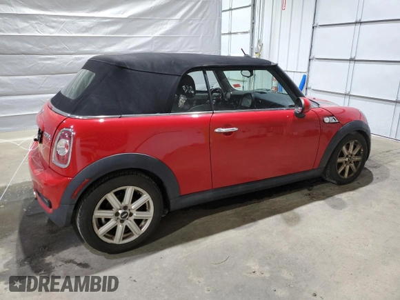 2014 MINI Convertible S z VIN WMWZP3C5XET706388, wystawiony jako Copart lot #51065435 z przebiegiem 122 379 mil mil oraz Szkoda całkowita • Salvage title. Historia ofert i sprzedaży dostępna na DreamBid. Obrazek 3.