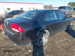 2010 Mercury Milan Premier with VIN 3MEHM0JG3AR657135, listed as a IAAI auction lot 41399377 with 183,593 mi miles. Bid and sale history available at carsss.com. Image 4.