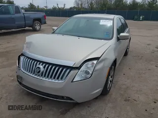 2010 Mercury Milan Premier z VIN 3MEHM0JG5AR651160, wystawiony jako IAAI lot #42043811 z przebiegiem 182 169 mil mil oraz . Historia ofert i sprzedaży dostępna na DreamBid. Obrazek 17.
