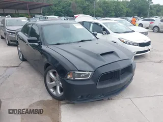 2014 Dodge Charger RT z VIN 2C3CDXCT2EH123810, wystawiony jako IAAI lot #42284705 z przebiegiem 171 159 mil mil oraz . Historia ofert i sprzedaży dostępna na DreamBid. Obrazek 1.