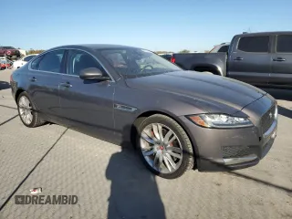 2016 Jaguar XF 35t Prestige with VIN SAJBK4BV4GCY15962, listed as a Copart auction lot 85011094 with 78,105 mi miles and Clean Title. Bid and sale history available at carsss.com. Image 4.