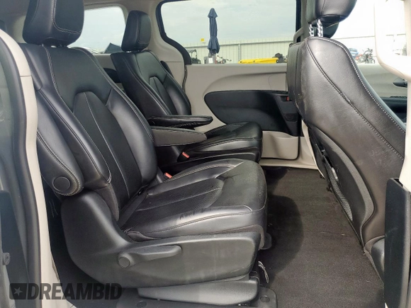 2023 Chrysler Pacifica Hybrid Touring L with VIN 2C4RC1L72PR614075, listed as a Copart auction lot 58586115 with 43,960 mi miles and Salvage title. Bid and sale history available at DreamBid. Image 10.