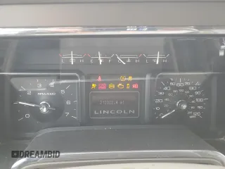 2012 Lincoln Navigator z VIN 5LMJJ2J53CEL01546, wystawiony jako Copart lot #51806275 z przebiegiem 212 022 mil mil oraz Szkoda całkowita • Salvage title. Historia ofert i sprzedaży dostępna na DreamBid. Obrazek 9.