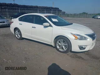 2015 Nissan Altima SL with VIN 1N4AL3AP8FN400804, listed as a IAAI auction lot 42534850 with 124,448 mi miles and . Bid and sale history available at DreamBid. Image 1.