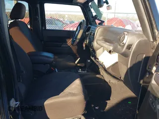 2016 Jeep Wrangler Unlimited Sport с VIN 1C4BJWDG7GL309344, выставлен на аукционе IAAI как лот 41107724 с пробегом 98 479 миль миль и . История ставок и продаж доступна на DreamBid. Изображение 5.