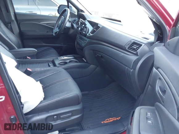 2022 Honda Passport TrailSport with VIN 5FNYF8H61NB015883, listed as a IAAI auction lot 40662061 with 19,212 mi miles and . Bid and sale history available at DreamBid. Image 5.