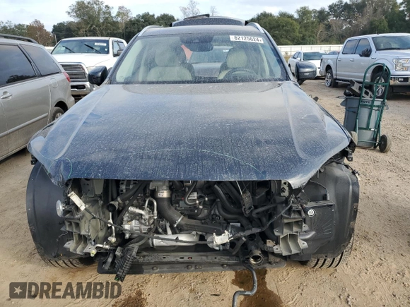 2021 Volvo XC90 Momentum with VIN YV4A221K0M1710832, listed as a Copart auction lot 82125624 with 47,023 mi miles and Salvage Title. Bid and sale history available at carsss.com. Image 5.