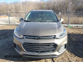 2022 Chevrolet Trax LT with VIN KL7CJPSM2NB530904, listed as a IAAI auction lot 41450539 with 41,280 mi miles. Bid and sale history available at carsss.com. Image 12.