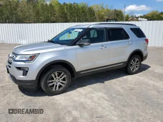 2019 Ford Explorer XLT z VIN 1FM5K8D89KGA67507, wystawiony jako Copart lot #53169065 z przebiegiem 103 667 mil mil oraz Czysty tytuł • Clean title. Historia ofert i sprzedaży dostępna na DreamBid. Obrazek 1.
