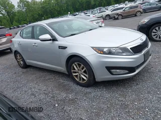 2012 Kia Optima LX z VIN 5XXGM4A7XCG008860, wystawiony jako IAAI lot #42267924 z przebiegiem 229 140 mil mil oraz . Historia ofert i sprzedaży dostępna na DreamBid. Obrazek 1.