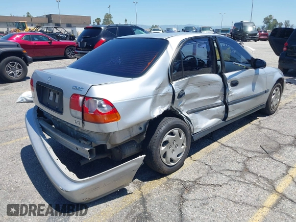 1997 Honda Civic LX z VIN 2HGEJ6670VH570062, wystawiony jako IAAI lot #42218254 z przebiegiem 86 555 mil mil oraz . Historia ofert i sprzedaży dostępna na DreamBid. Obrazek 4.