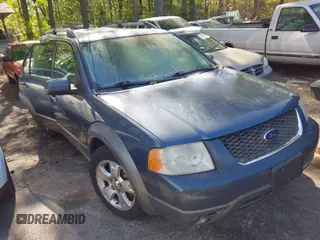 2005 Ford Freestyle SEL with VIN 1FMDK02105GA06621, listed as a IAAI auction lot 42008979 with 230,861 mi miles. Bid and sale history available at carsss.com. Image 1.