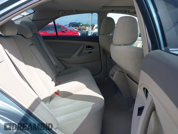 2009 Toyota Camry z VIN 4T4BE46K99R118243, wystawiony jako IAAI lot #42135038 z przebiegiem 139 172 mil mil oraz . Historia ofert i sprzedaży dostępna na DreamBid. Obrazek 8.