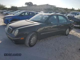 2002 Mercedes-Benz E-Class with VIN WDBJF82J42X064476, listed as a Copart auction lot 88268595 with 75,498 mi miles and Clean Title. Bid and sale history available at carsss.com. Image 1.