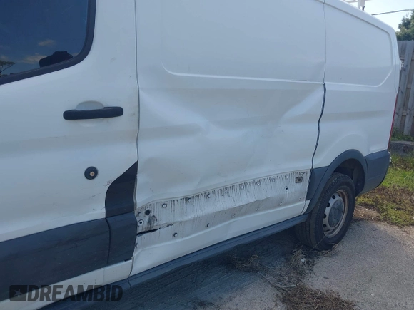 2016 Ford Transit Cargo с VIN 1FTYR1YM0GKA86155, выставлен на аукционе IAAI как лот 41840237 с пробегом 192 125 миль миль и . История ставок и продаж доступна на DreamBid. Изображение 20.